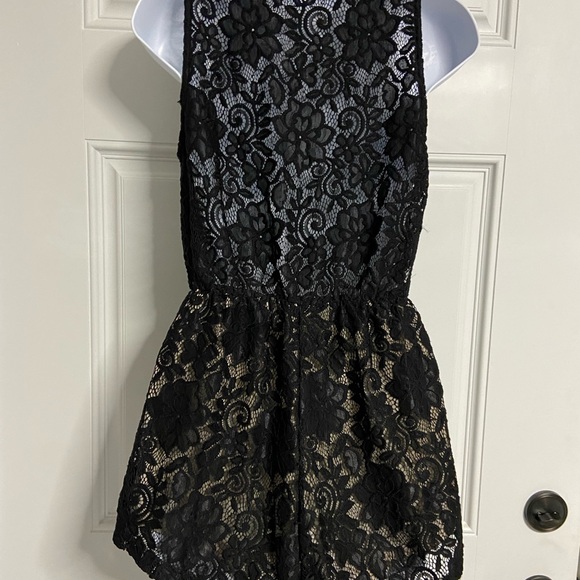 U- HERS & MINE Deep-V Laced Romper - Picture 8 of 8